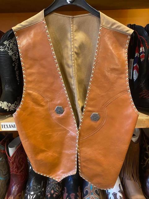 Gilet in pelle con frange W35